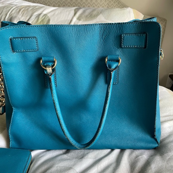 Adorable Michael Kors Turquoise handbag and matching wallet! - Picture 3 of 6